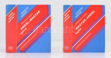 Országh László: Angol-magyar, magyar-angol szótár. Kisszótár sorozat. Bp., 1991, Akadémiai Kiadó. Tizennyolcadik kiadás. Kiadói kartonált papírkötés. Jó állapotban.