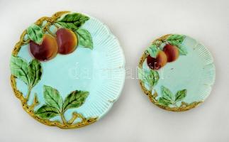 Körmöcbányai szecessziós tál és süteményes tányér, festett mázas kerámia,több apró máz hiánnyal, jelzett, d:17 és 25 cm