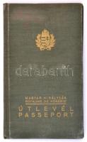 1937-1940 A Magyar Királyság által kiállított fényképes útlevél, Észtország, Finnország, Csehszlovák...