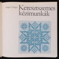 Lengyel Györgyi: Keresztszemes kézimunkák. Bp., 1981, Magyar Nők Országos Tanácsa - Kossuth Könyvkia...