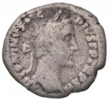 5db római denár, közte Róma / Antoninus Pius 139. Denár Ag (2,18g); Róma / II. Faustina 145-161. Den...