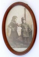 Katonásdi, gyerekfotó, fa keretben, 13×8 cm