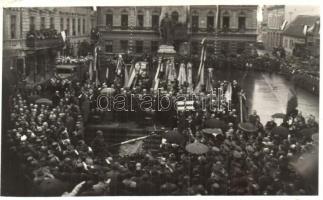 1938 Komárom, Komárno; Klapka tér bevonulási ünnep, Horthy Miklós beszéde / entry of the Hungarian troops, photo 1938 Komárom visszatért So.Stpl