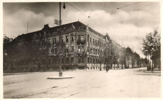 Szeged, Horthy kollégium, Deák Ferenc szobor - 2 db régi képeslap / - 2 pre-1945 postcards