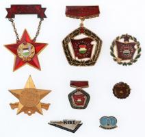 6db-os szocialista jelvény tétel: "Szocialista Brigád" (2xklf), "KISZ - Szocialista h...