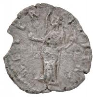 Római Birodalom / Róma / Faustina 141. Denár Ag (2.60g) T:2-,3 ki.
Roman Empire / Rome / Faustina 1...