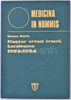 Csoma Mária: Medicina in nummis. Magyar orvosi érmek katalógusa 1974-1994. Budapest, Semmelweis Orvostörténeti Múzeum, Könyvtár és Levéltár, 2000. Használt állapotban.