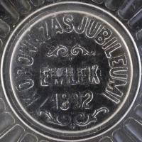 Emlék (Ferenc József 25. évfordulójára) kis tálka, "1882 Koronázásjubileum emlék" feliratt...
