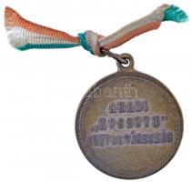 1909. "Arad 1909 Septb. 19. / Aradi 'Kossuth' Asztaltársaság" Br emlékérem, füll...