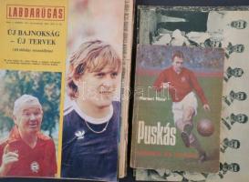 cca 33 db 1966-1983 A Képes Sport és más sporttal foglalkozó újság különböző számai + Hámori Tibor: ...