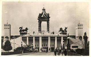 1938 Budapest XXXIV. Nemzetközi Eucharisztikus Kongresszus; Főoltár, körmenet - 3 db képeslap / 34th...