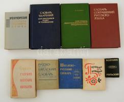 Vegyes orosz szakszótár tétel, érdekes darabokkal: Ageyenko, F. L. - Zarva, M. V.: Slovar udareniy dlya rabotnikov radio i televideniya. Moszkva, 1984, Russkiy jazik. Hangsúlyszótár rádiós és televíziós dolgozók számára.; Ahmanova, O. S.: Slovar lingvisticheskih terminov. Moszkva, 1969, a Szovjet Enciklopédia Kiadója. Nyelvészeti fogalmak szótára. Vászonkötésben, jó állapotban.; Alekszejev, D. I. - Gozman, I. G. - Saharov, G. V.: Slovar sokrashcheniy russkogo jazika. Moszkva, 1983, Russkiy jazik. Orosz rövidítésszótár.; Orfograficheskiy slovar russkogo jazika. Szerk.: Barhudarova, S. G. et al. Moszkva, 1967, a Szovjet Enciklopédia Kiadója. Orosz helyesírási szótár.; Zhukov, V. P.: Slovar russkih poslovits i pogovorok. Moszkva, 1966, a Szovjet Enciklopédia Kiadója. Orosz szólások és mondások szótára.; Breslav, S. L.: Poslovitsi i pogovorki. Moszkva, 1968, Lenizdat. Orosz szólás- és közmondásszótár.; Valamint három orosz idegennyelvi szótár: Milanova, D.: Svensk-rysk fickordbok / Karmanniy shvedsko-russkiy slovar. Moszkva, 1964, a Szovjet Enciklopédia Kiadója. Svéd-orosz zsebszótár..; Wallenius, A.: Rysk-svensk fickordbok. / Karmanniy russko-shvedskiy slovar. Moszkva, 1965, a Szovjet Enciklopédia Kiadója. Orosz-svéd zsebszótár.; Chlabicz, Józef: Russko-polskiy i polsko-russkiy slovar-minimum / Słownik minimum rosyjsko-polski i polsko-rosyjski. Varsó, 1974, Wiedza Powszechna. Orosz-lengyel, lengyel-orosz kisméretű zsebszótár. Példányonként eltérő kötésben, jó állapotban, összesen 9 db. /  Various Russian specialized dictionaries with some interesting pieces, also includes a few Russian/Other language dictionaries, see the full list above. Various bindings, in good condition, 9 pieces in total.