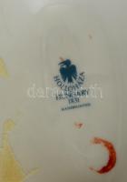 Hollóházi kottát olvasó hölgy, kézzel festett, jelzett, hibátlan, m:22 cm