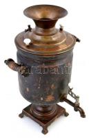 cca 1930 Kolchuginovoi szovjet réz szamovár, jelzett (Cvetmet), porcelán fogókkal, kopott, m: 45 cm ...