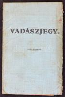 1944-1945 Vadászjegy és vadászfegyver igazolvány, Kecskemét, fényképpel, pecséttel, aláírással