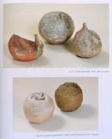 Gorka Lívia keramikusművész / Ceramic Artist. Szerk., vál.: Kollin András. Bp., 2010, Magyar Kereske...