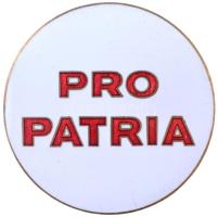 ~1930-1940. "Pro Patria" zománcozott fém jelvény (41mm) T:2