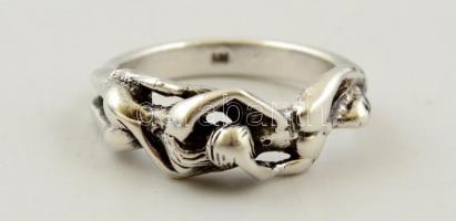 Ezüst(Ag) plasztikus erotikus gyűrű, jelzett, méret: 61, nettó: 8,3 g