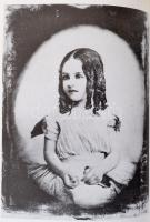 Szilágyi Gábor: Daguerre. A fényképezés felfedezésének története. Bp., 1987, Gondolat. Kartonált pap...