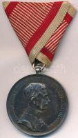 1917. "Tiszti Ezüst Vitézségi Érem I. osztálya " jelzett Ag kitüntetés, mellszalaggal Szign.: Kautsch T:2 patina Hungary 1917. "Silver Gallantry Medal, 1st Class" Ag decoration with hallmark, with ribbon. Sign.: Kautsch C:XF patina NMK: 302.