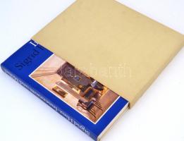 Hinz, Sigrid: Innenraum und Möbel. Von der Antike bis zur Gegenwart. Berlin, 1976, Henschelverlag. V...