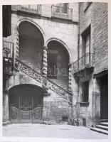 Ettore Camesasca: Das Haus. Vom Pfahlbau bis zur Wohnmaschine. 1971, Bertelsmann Kunstverlag. Kiadói...