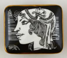 Szász Endre által tervezett Hollóházi porcelán doboz, jelzett, kopott, 8×7 cm