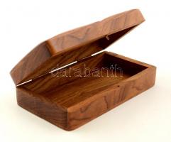 Faragott fa doboz, jó állapotban, 14x8x4 cm