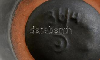 Jelzett retró váza, mázas kerámia, apró karcolással, m:11 cm