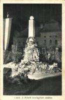 Fülek, Filakovo; Hősök szobra, éjjel / Heroes' monument at night (EK)