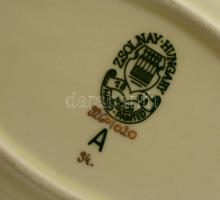 Zsolnay virágmintás porcelán mini tálka, kézzel festett, jelzett, hibátlan, 11x7 cm