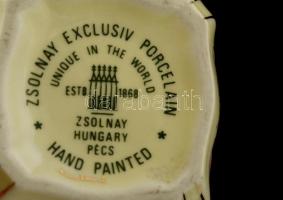 Zsolnay virágmintás porcelán ékszertartó dobozka, kézzel festett, jelzett, hibátlan, 8x8x4,5 cm
