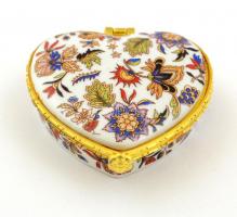 Szív alakú porcelán ékszertartó dobozka, matricás, jelzés, hibátlan, 7x7x2 cm