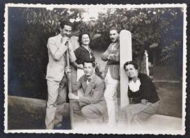 Vegyes papírrégiség tétel, benne iratok, okmányok, nyomtatványok