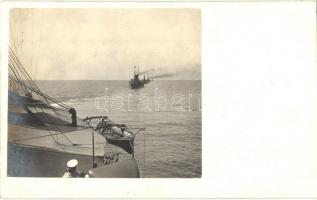 Osztrák-magyar hadihajó fedélzete, csónak, hajóraj / Austro-Hungarian Navy, battleships board, boat, squadron, photo Alois Beer