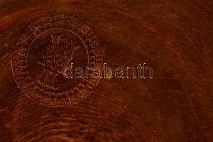 Házi rulett golyóval, alján pecséttel, d: 22 cm