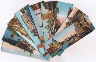 40 db RÉGI olasz városképes lap, közte egy Velencei minilap sorozattal és Római sorozattal. vegyes m...