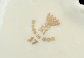 Kelet-német virágmintás porcelán ékszertartó dobozka, matricás, hibátlan, jelzett, 7x3 cm