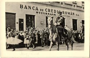 1940 Nagyvárad, Oradea; bevonulás, Horthy Miklós, Román bank / entry of the Hungarian troops, Horthy, bank, photo (EK)