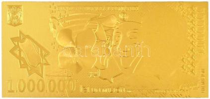 Románia 2003. 1.000.000L bankjegy formátumú aranyozott emlékkiadás T:II Romania 2003. 1.000.000 Lei gold plated banknote shaped commemorative issue C:XF