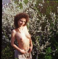 cca 1978 Szolidan erotikus felvételek tétele, 13 db vintage negatív, 6x6 cm / 13 erotic photo negati...