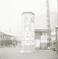 1971 Budapest, Moszkva téri részlet, 3 db szabadon felhasználható vintage negatív, 6x6 cm
