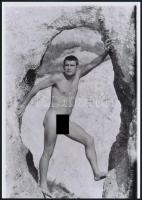 cca 1975 Pasik, 3 db szolidan erotikus akt fotó, korabeli vintage negatívokról készült mai nagyításo...