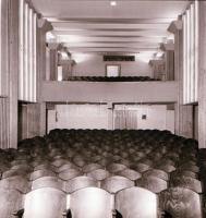 1973 Budapest, Balassi mozi külső-belső felvételei, 5 db szabadon felhasználható vintage negatív, 6x...