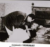 ,,Királyvadászat" című film állóképei, 17 db negatív, ezekről készültek a mozik előcsarnokában ...