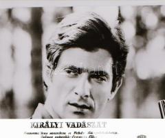 ,,Királyvadászat" című film állóképei, 17 db negatív, ezekről készültek a mozik előcsarnokában ...