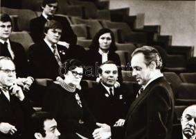 ,,Visszajelzés" című film állóképei, 15 db negatív, ezekről készültek a mozik előcsarnokában ki...