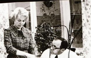 ,,Visszajelzés" című film állóképei, 15 db negatív, ezekről készültek a mozik előcsarnokában ki...