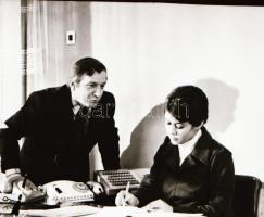 ,,Visszajelzés" című film állóképei, 15 db negatív, ezekről készültek a mozik előcsarnokában ki...