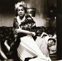 ,,Előttünk a világ" című film állóképei, 20 db negatív, ezekről készültek a mozik előcsarnokába...